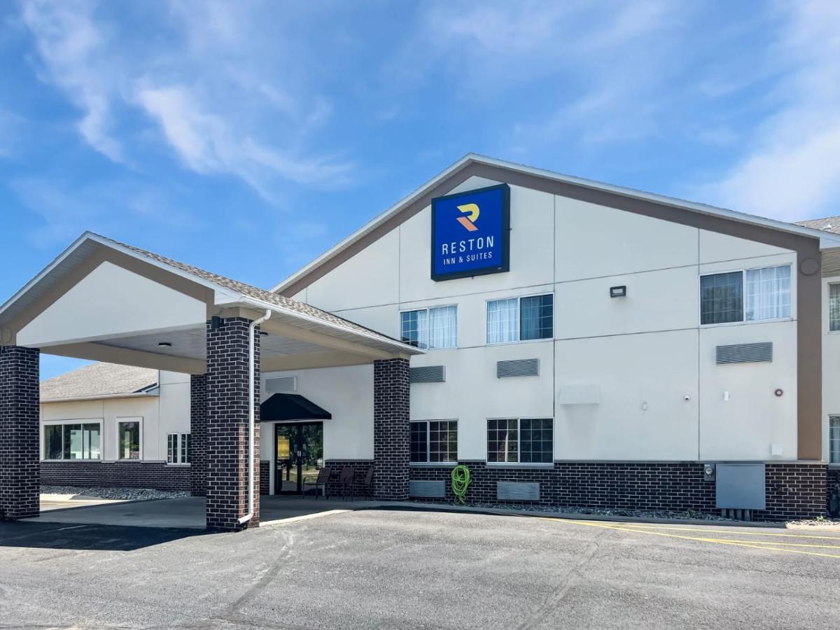 Reston Inn & Suites Spencer Εξωτερικό φωτογραφία