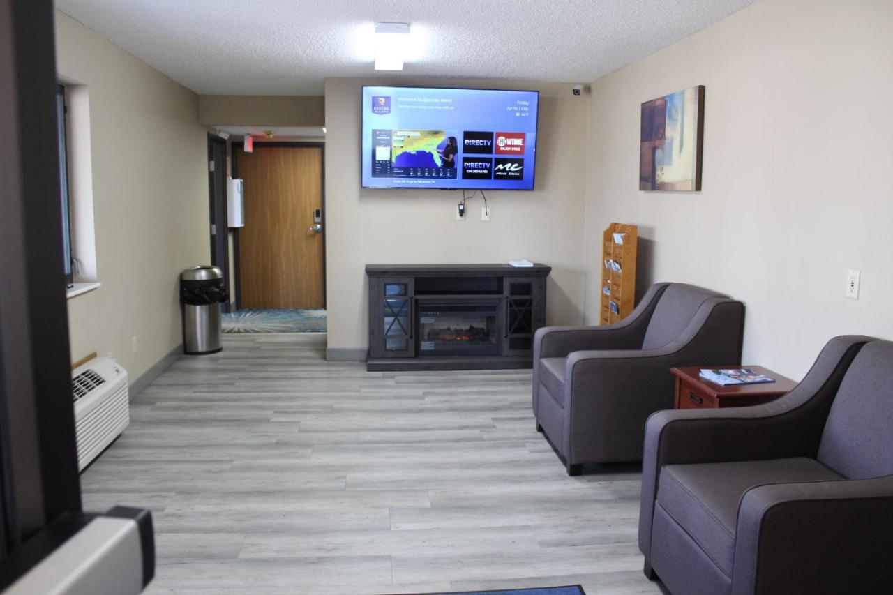 Reston Inn & Suites Spencer Εξωτερικό φωτογραφία