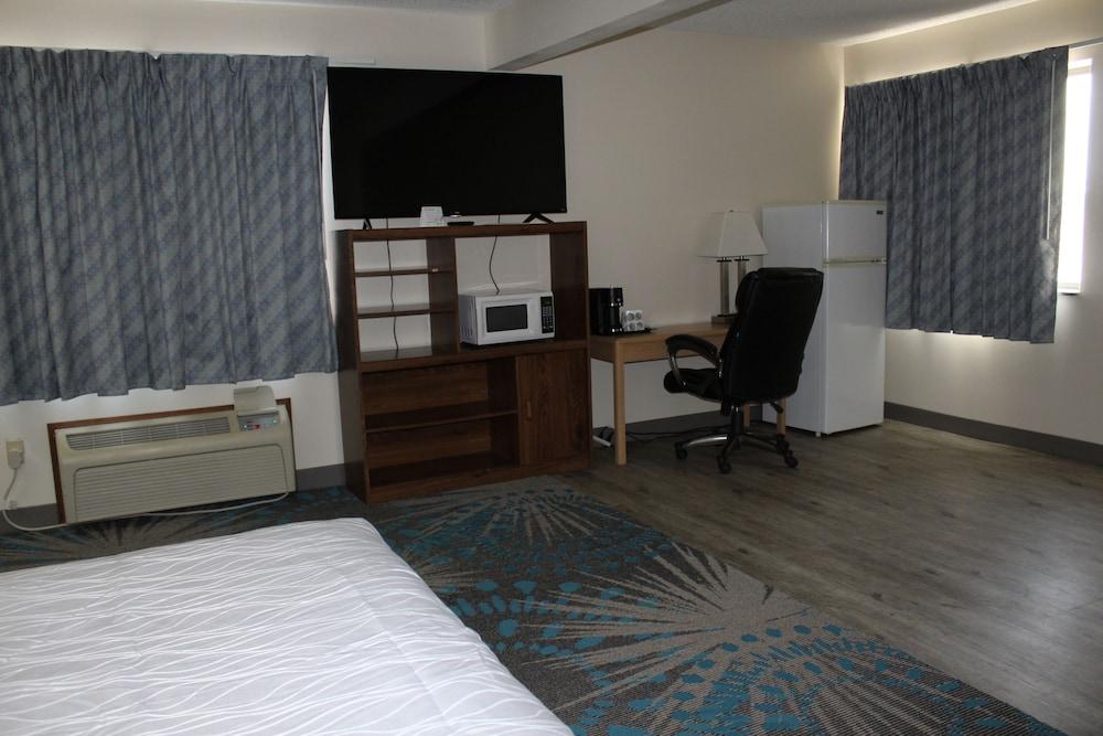 Reston Inn & Suites Spencer Εξωτερικό φωτογραφία